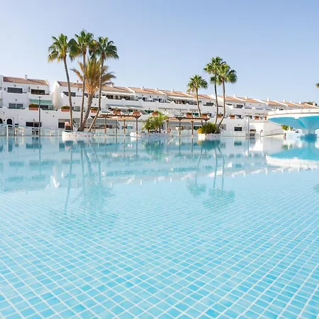 Live Don Jose Two Hundred And Five With Huge Pool And Teracce
